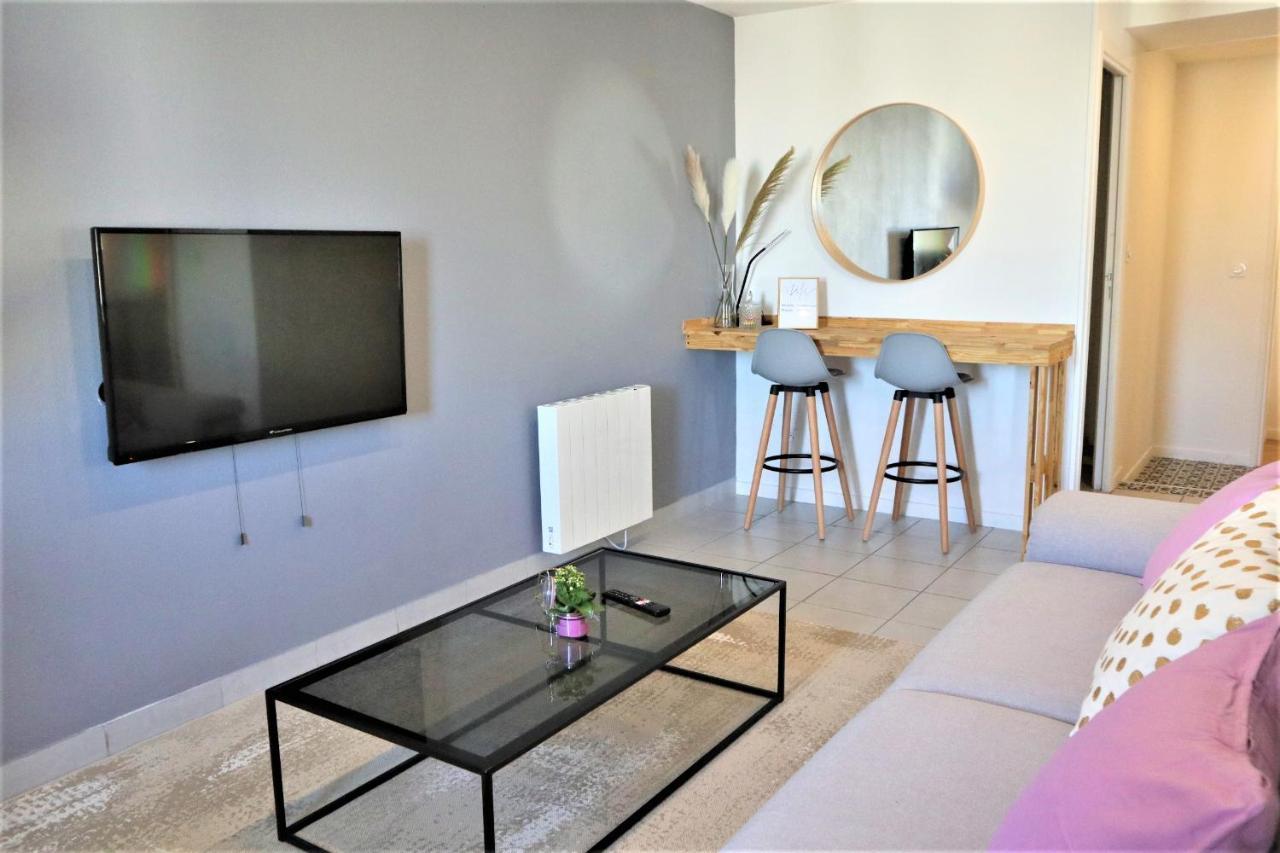 5 Mn Zenith Grande Halle Auvergne,Pied De Gergovie,Garage,Netflix Romagnat Bagian luar foto